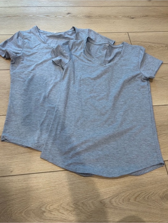 Cricut Tops - Cricut Light Gray Scoop Neck Short Sleeve Tee